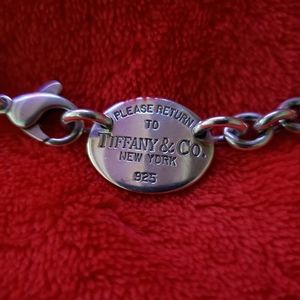 Authentic Tiffany & Co. Oval Tag Choker Necklace